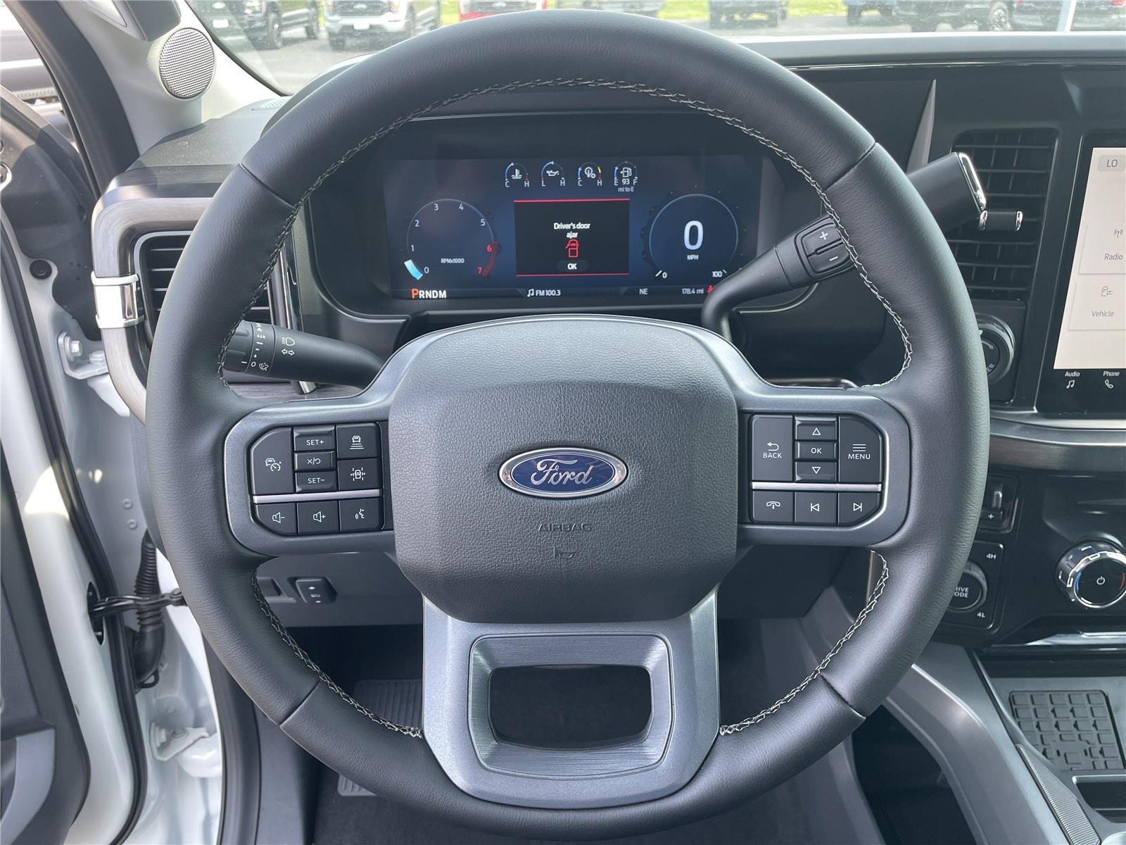 New 2026 Star White Metallic Tri-Coat Ford F-350® Lariat® image 53