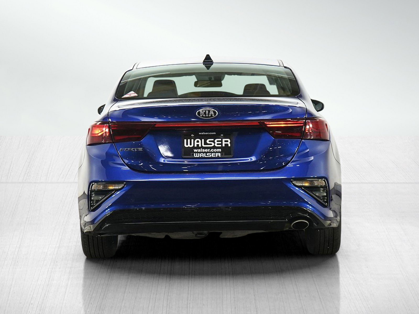 Used 2020 Deep Sea Blue Kia Lxs image 4