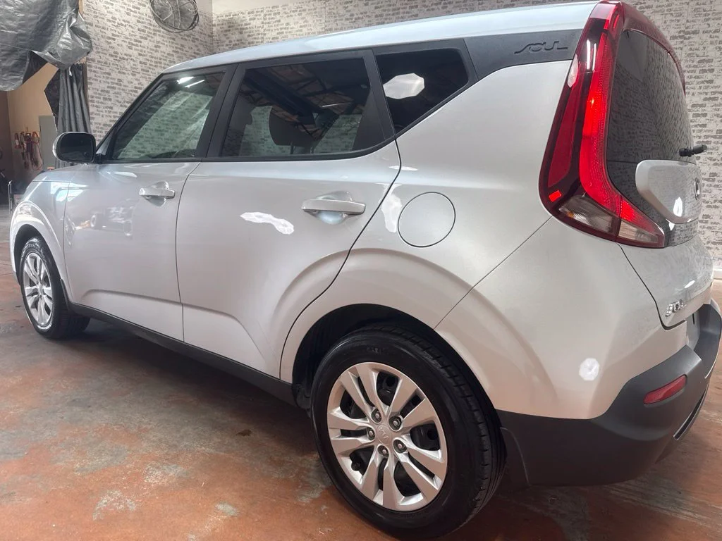 Used 2020 Sparkling Silver Kia LX image 5