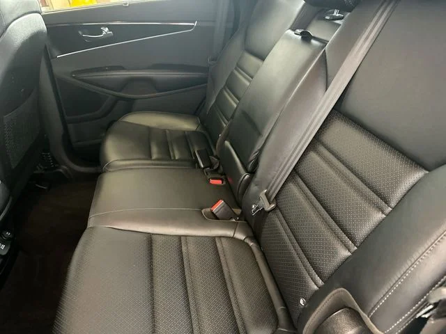 Used 2017 Silver Kia EX image 25