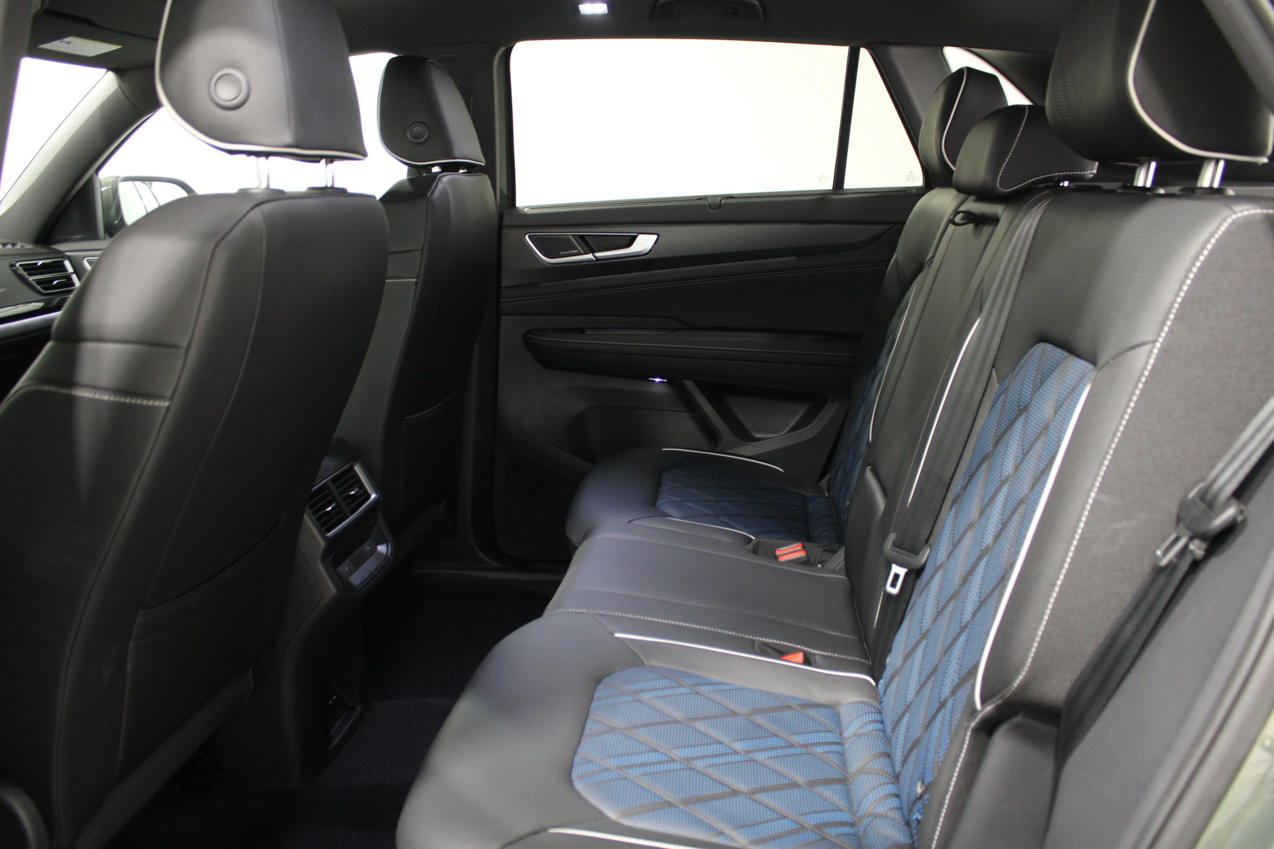 New 2026 Avocado Green Pearl Volkswagen 2.0T SEL Premium R-Line image 19