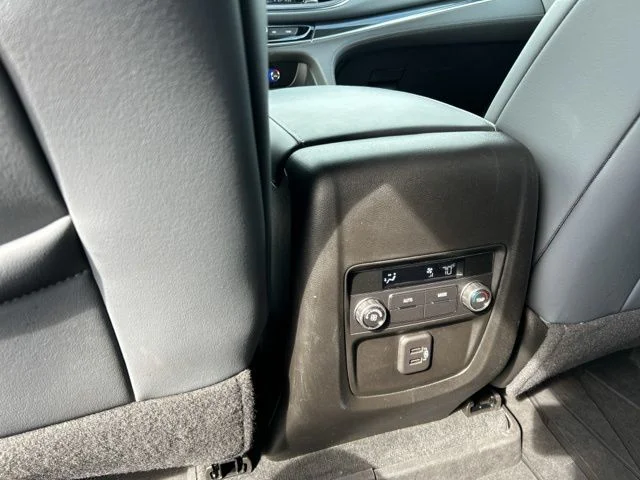 Used 2023 Black Buick Essence image 26