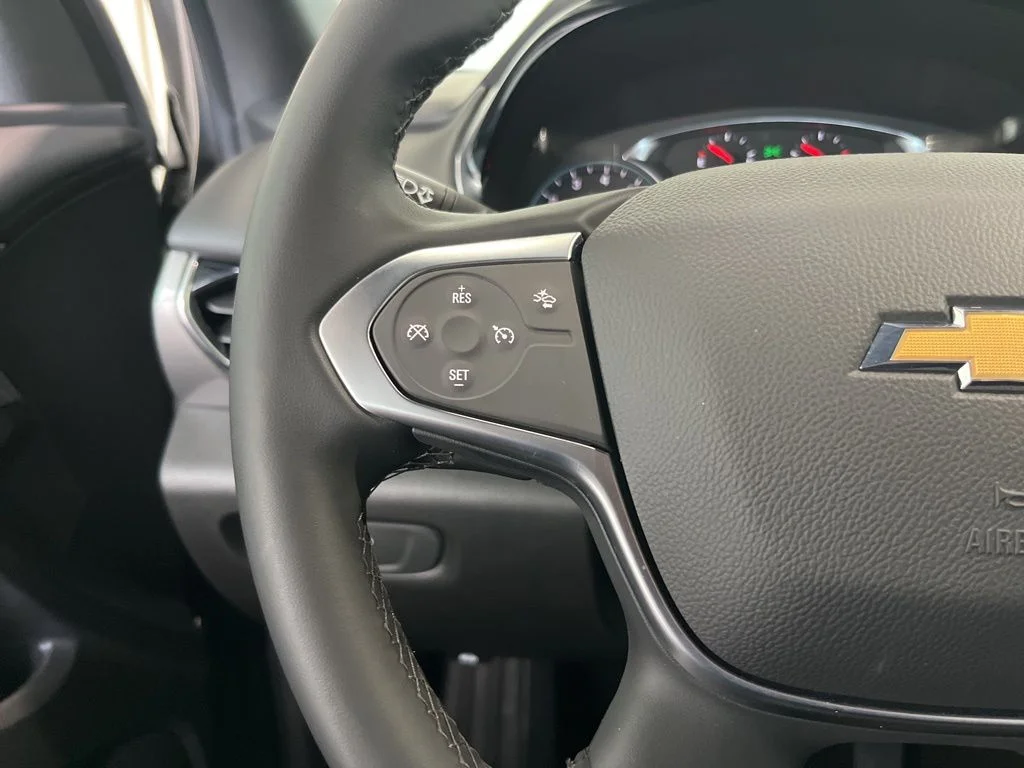 Used 2023 Gray Chevrolet LT image 6