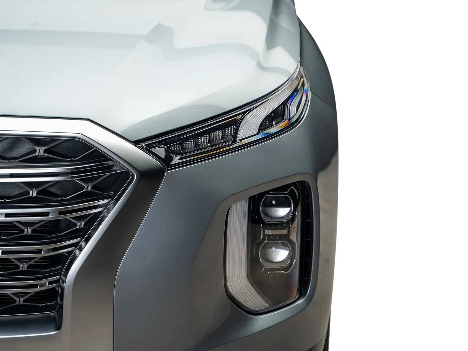 Used 2020 Silver Hyundai Limited image 4
