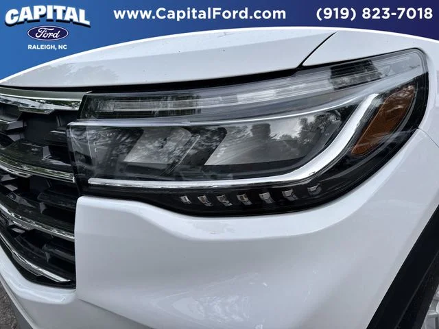 Used 2025 White Ford Active image 11
