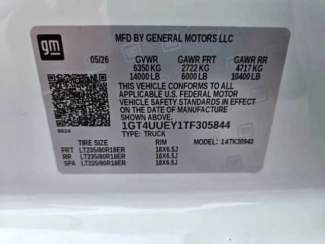 New 2026 Summit White GMC SLT DRW image 30