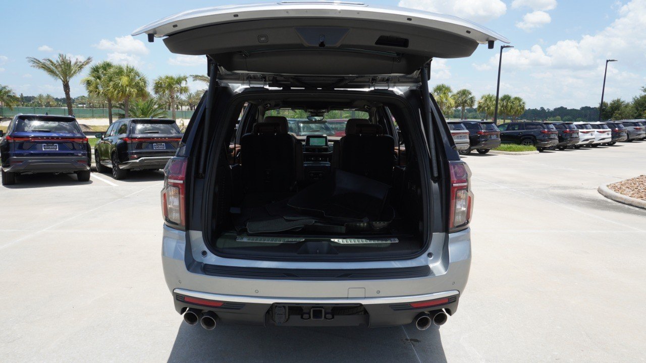 Used 2024 Gray Chevrolet High Country image 43