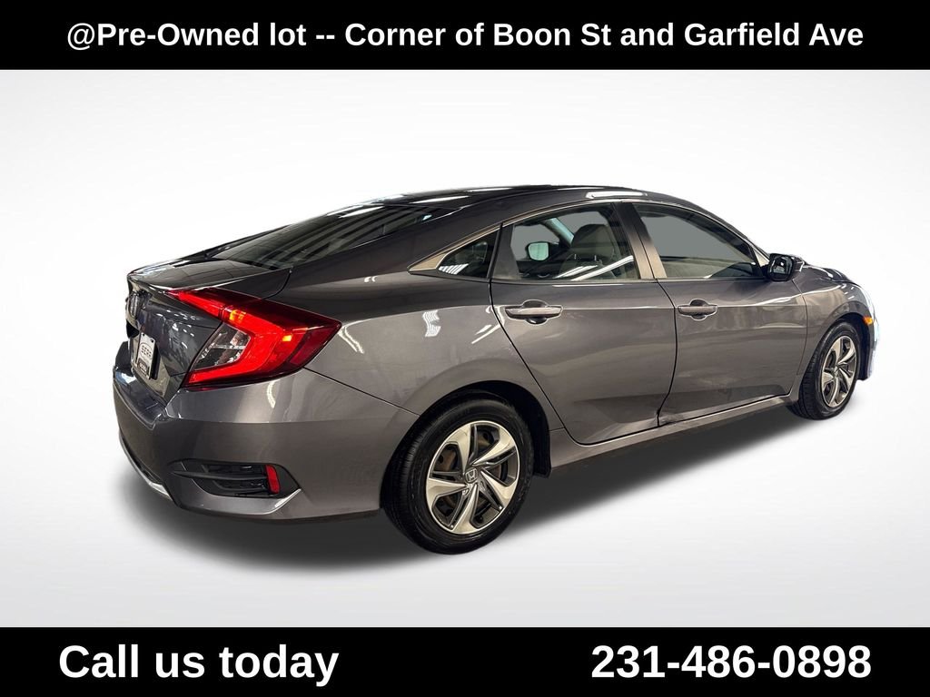 Used 2019  Honda LX image 5