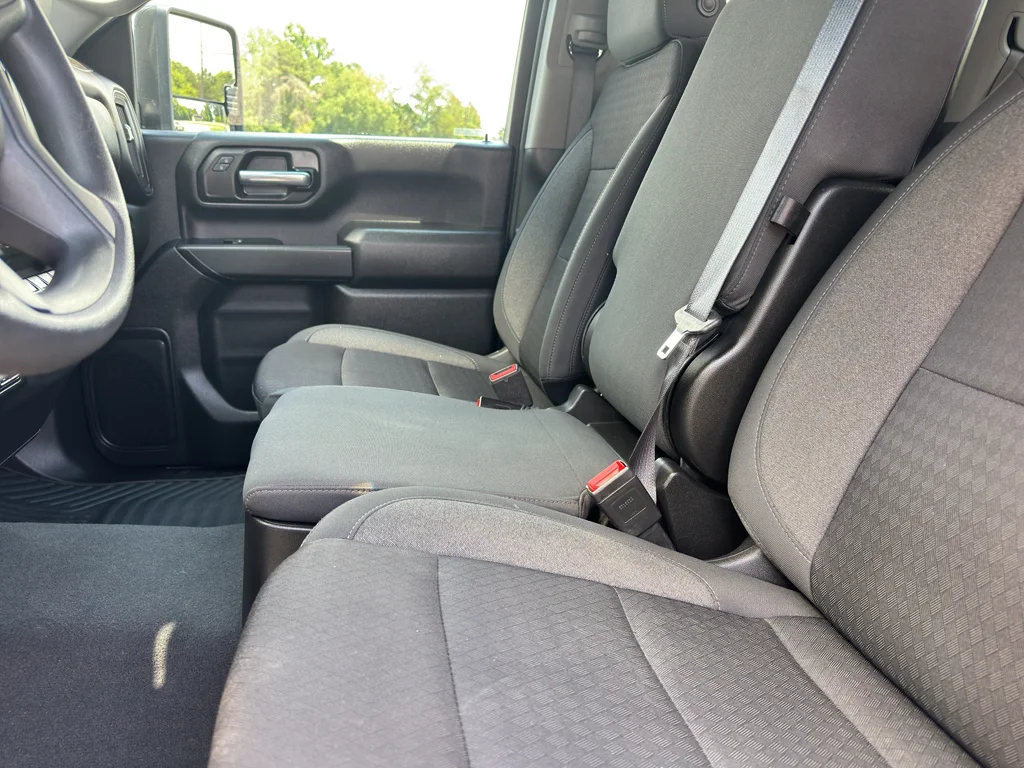 Used 2024 Black Chevrolet Custom image 17