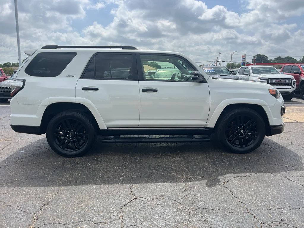 Certified Used 2021 Blizzard Pearl Toyota Nightshade image 4