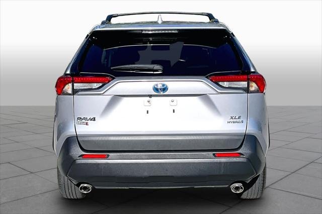 Certified Used 2023 SILVER SKY METALLIC Toyota  image 5