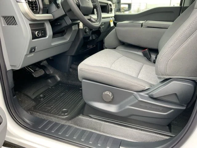 New 2024 Oxford White Ford XL image 12