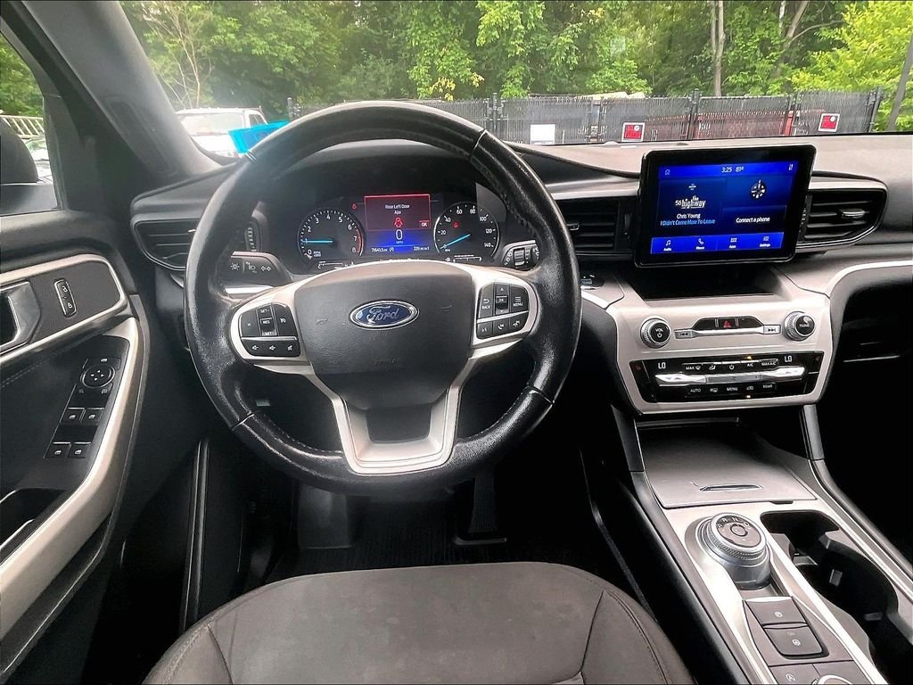 Used 2021 Silver Metallic Ford XLT image 5