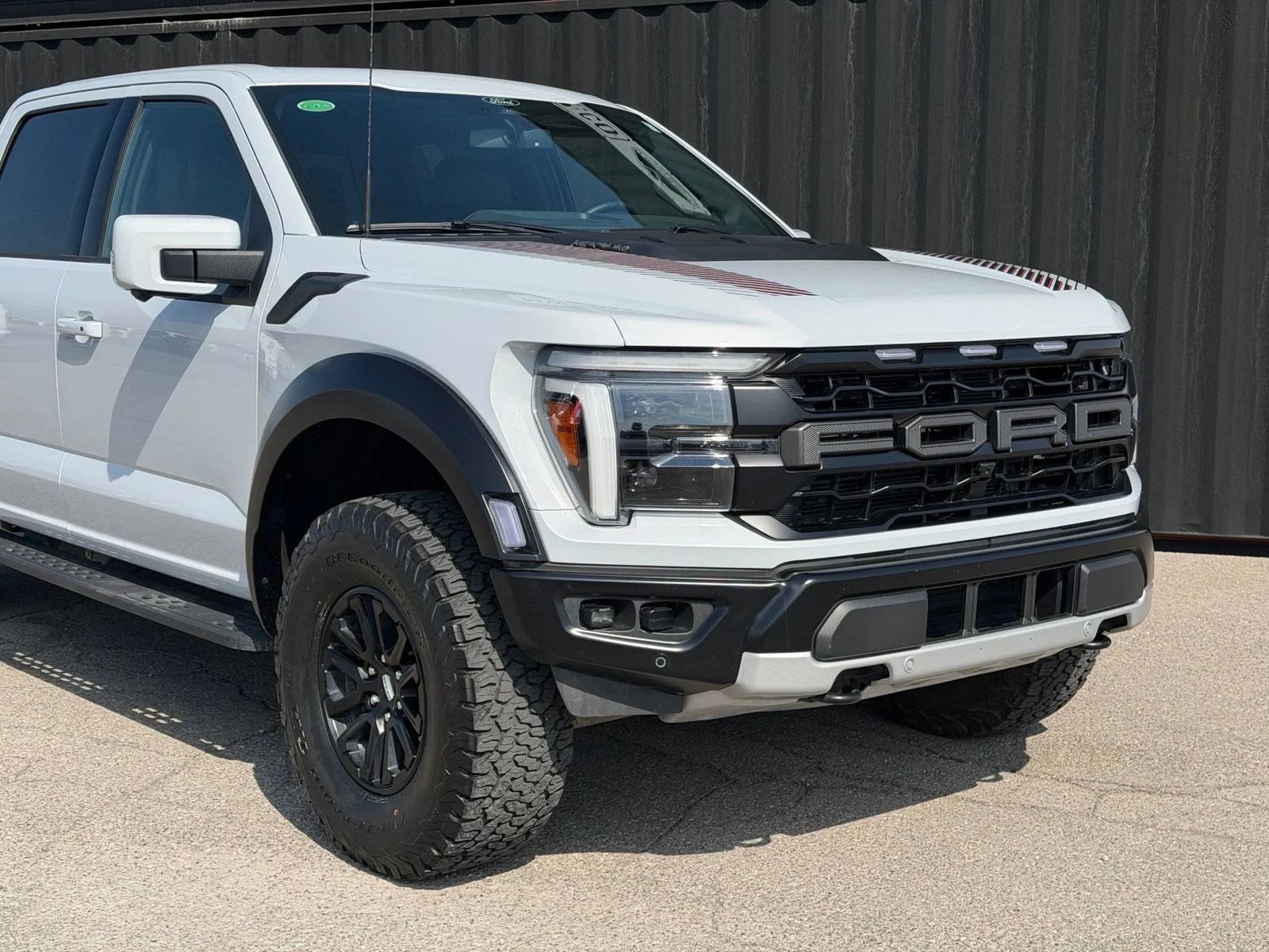 Used 2025 White Ford Raptor image 3