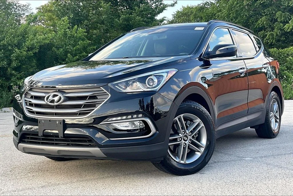 Used 2017 Black Hyundai 2.4 Base image 12