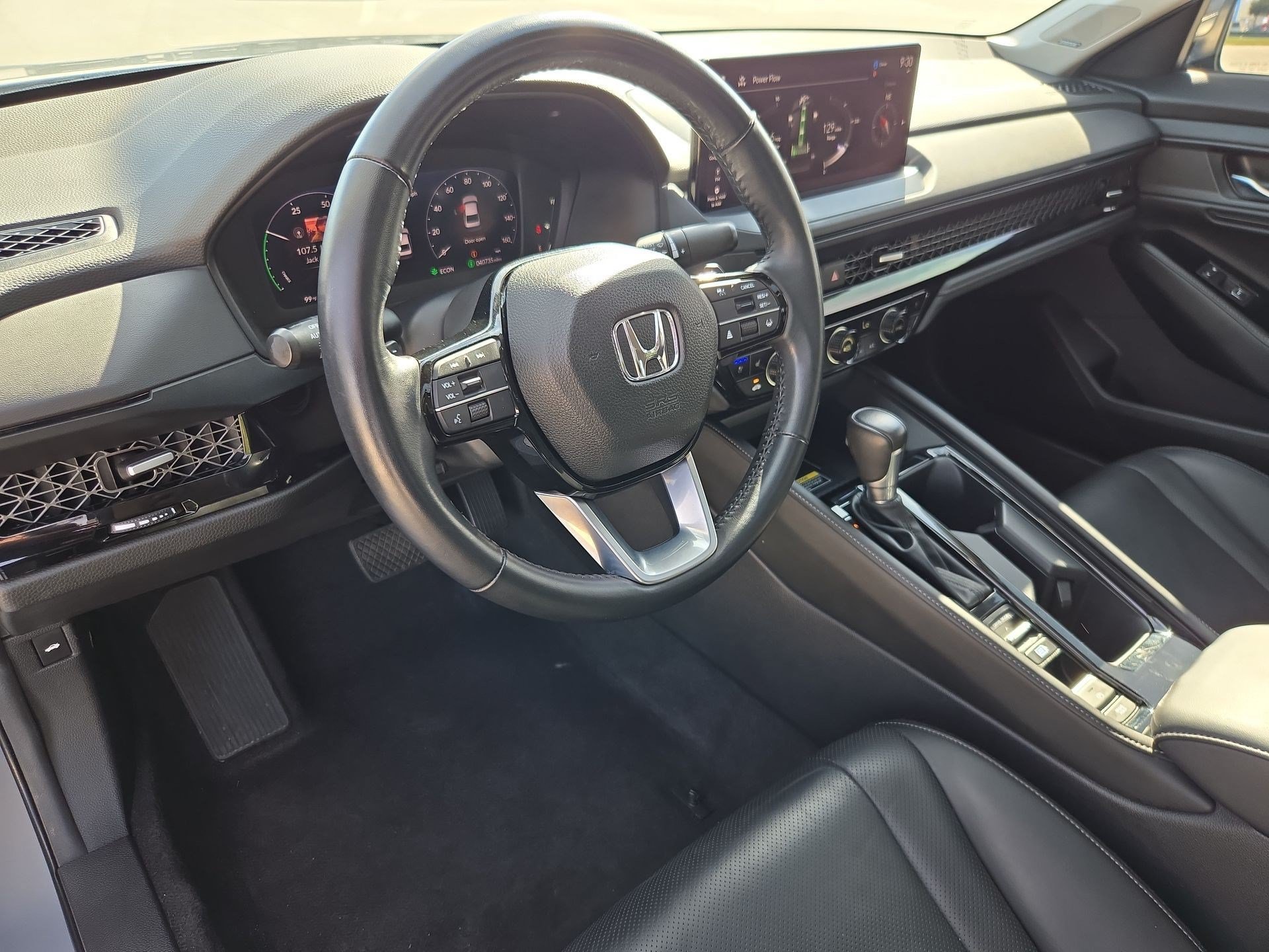 Certified Used 2024 Gray Honda Touring image 11