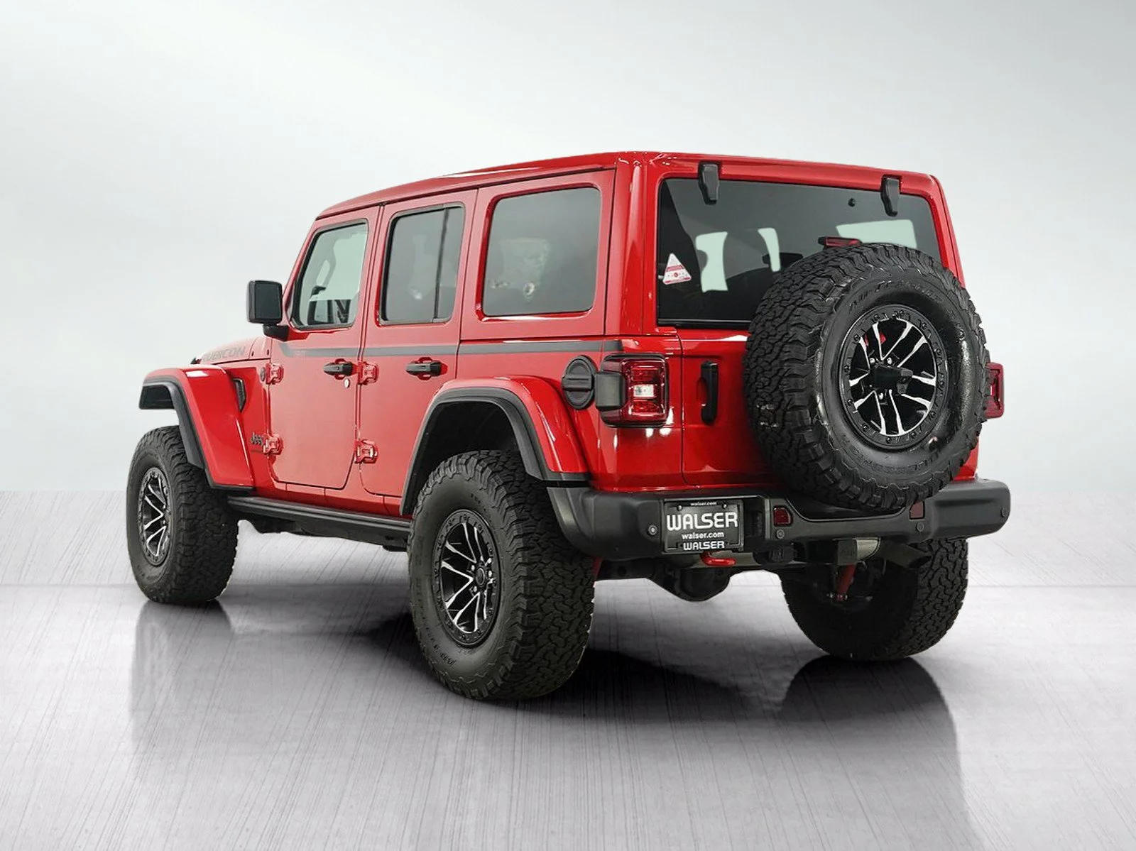 Used 2025 Firecracker Red Clearcoat Jeep Rubicon image 3