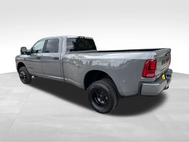 New 2026 Ceramic Gray Clear-Coat Exterior Paint RAM Big Horn image 5