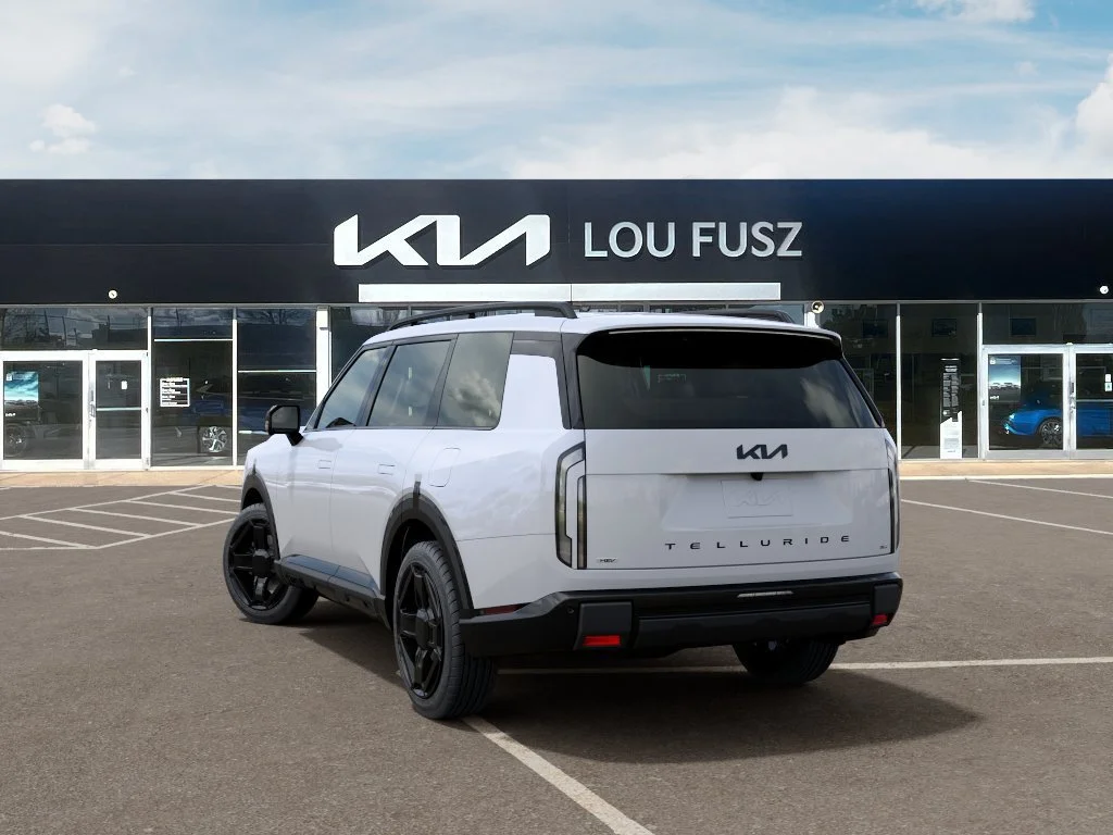 New 2027 Glacial White Pearl Kia X-LINE SX PRESTIGE image 4