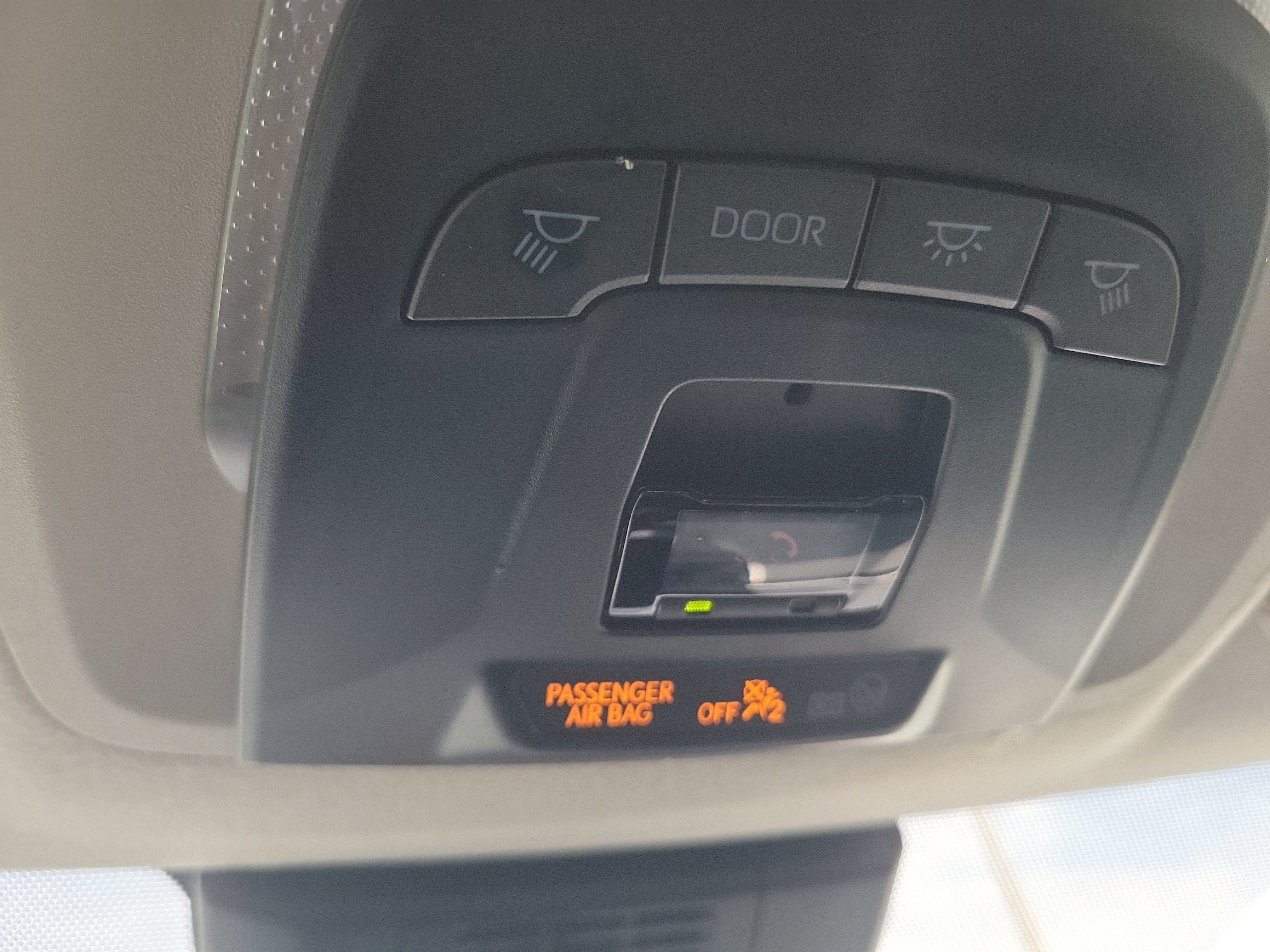 Used 2025 Pearl Toyota LE image 29