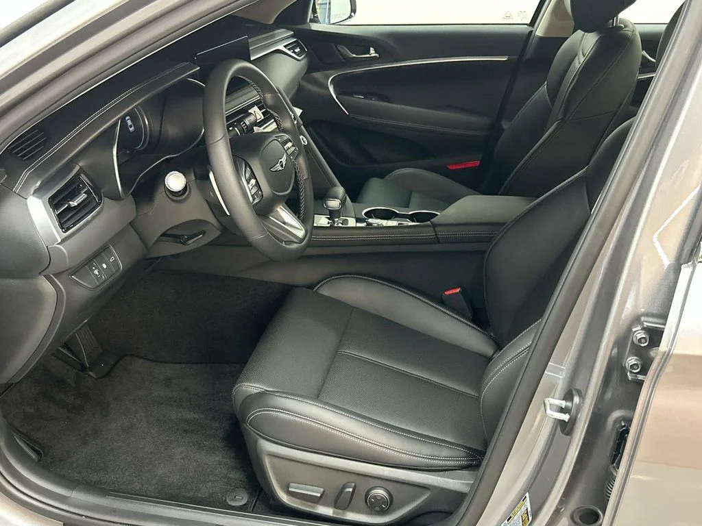 Used 2026 Silver Genesis 2.5T image 12