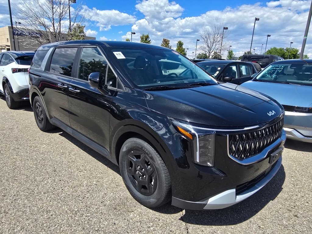 Used 2025 Aurora Black Pearl Kia LXS image 7