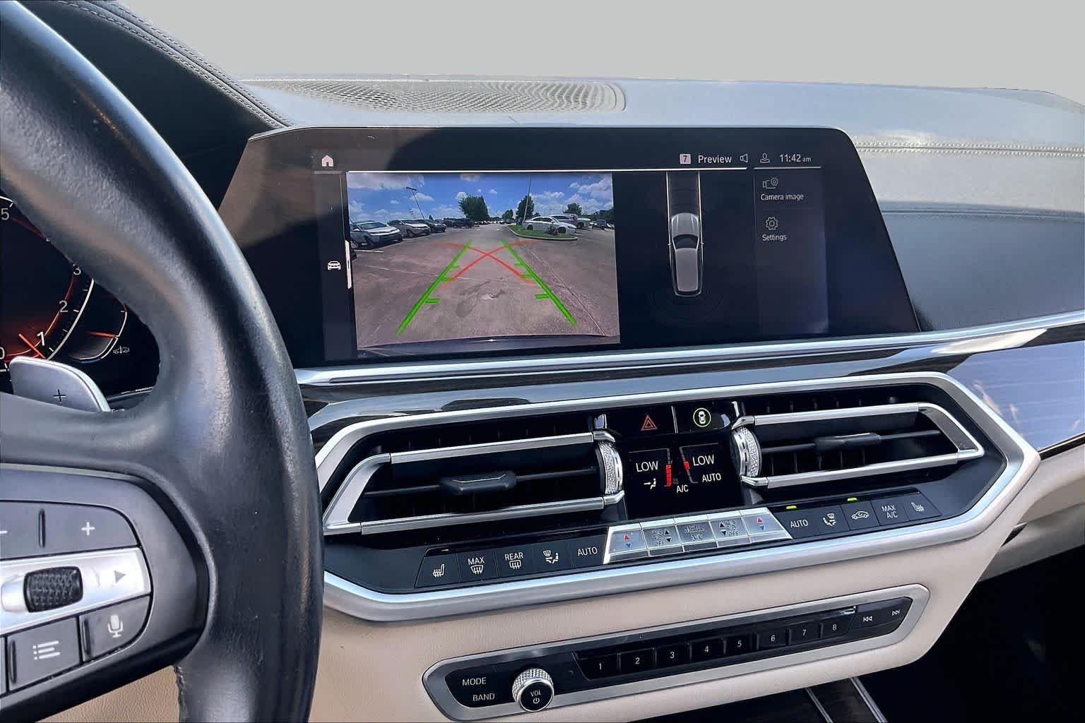 Used 2019 Black Sapphire Metallic BMW xDrive40i image 6