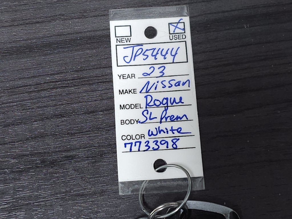 Used 2023 White Nissan SL image 34
