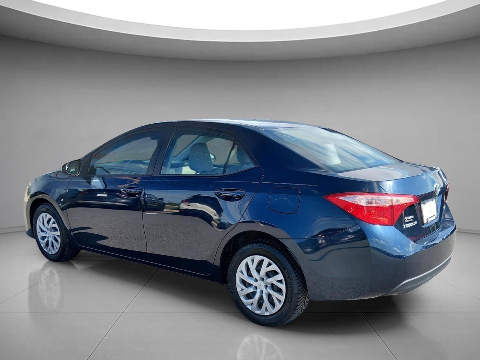 Used 2018 Galactic Aqua Mica Toyota LE image 3