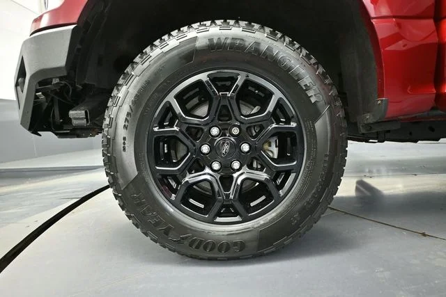 Used 2019 Red Ford XLT image 16