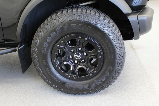 Used 2023 Shadow Black Ford Wildtrak image 4