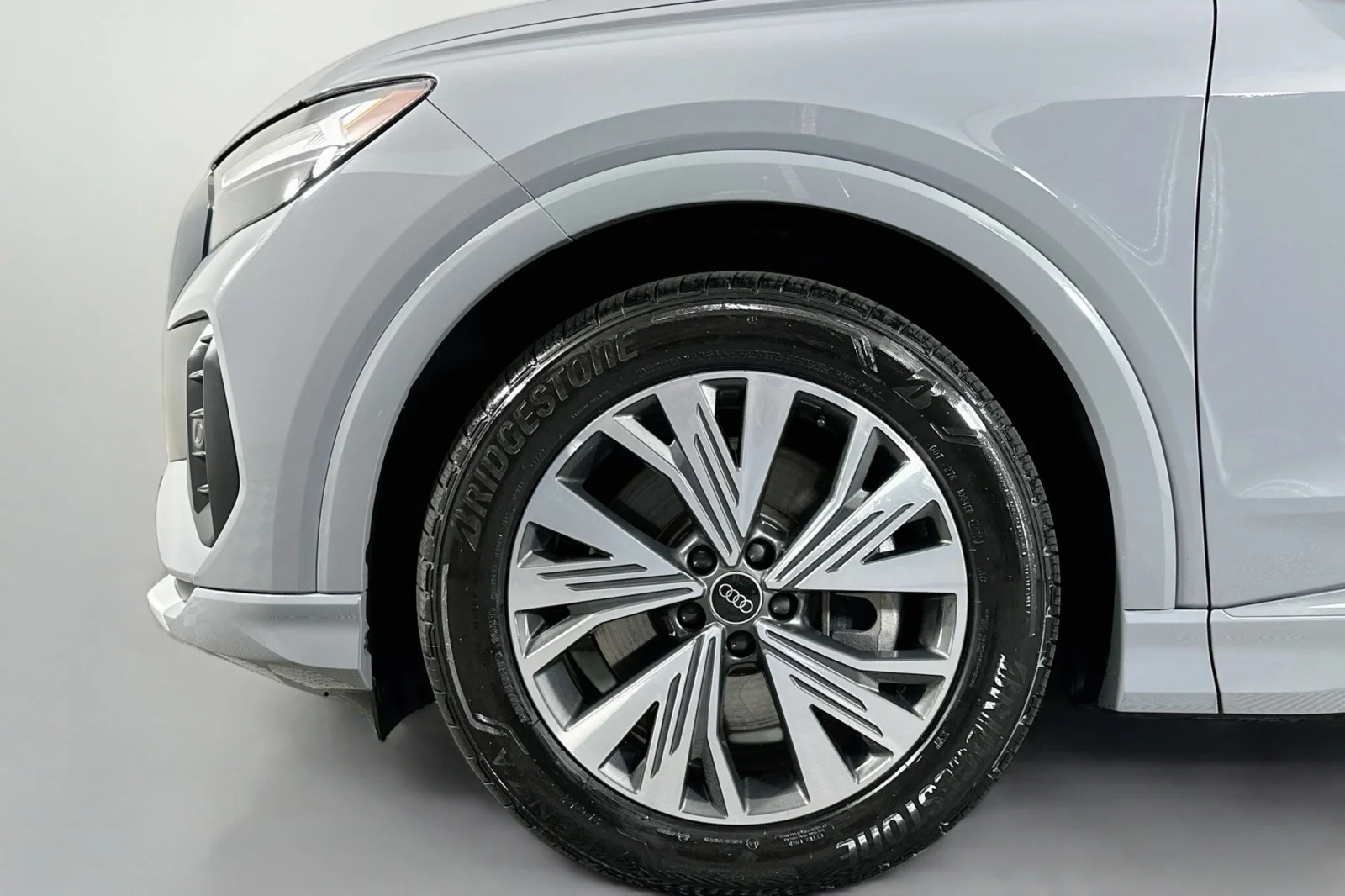 Used 2024 Pebble Gray Audi Premium image 12