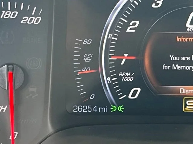 Used 2018 WATKINS GLEN GRAY METALLIC Chevrolet Grand Sport 3LT image 27