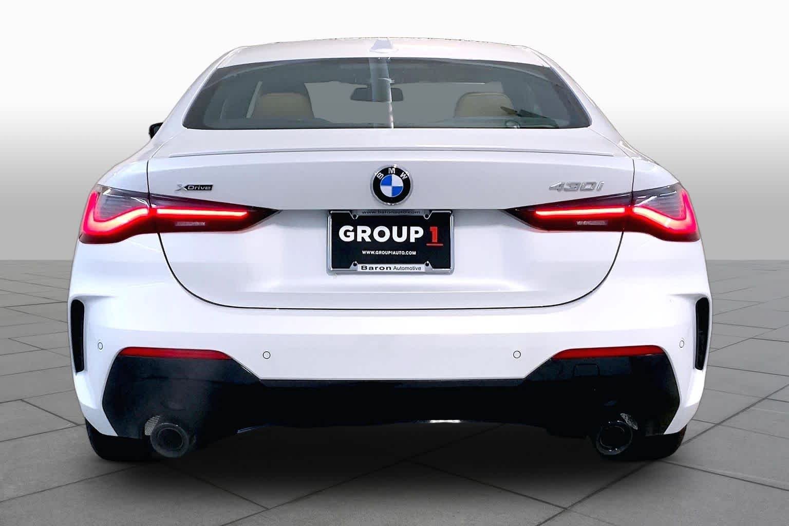 New 2027 Mineral White Metallic BMW 430i xDrive image 4