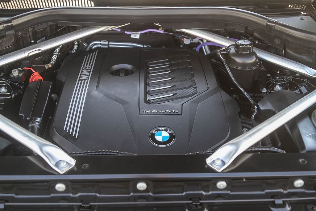 Used 2023 Black Sapphire Metallic BMW sDrive40i image 24
