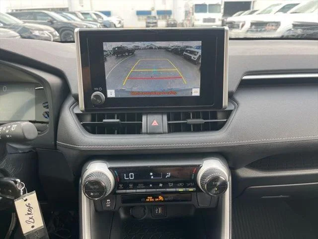 2025 Toyota RAV4 LE - Photo 13