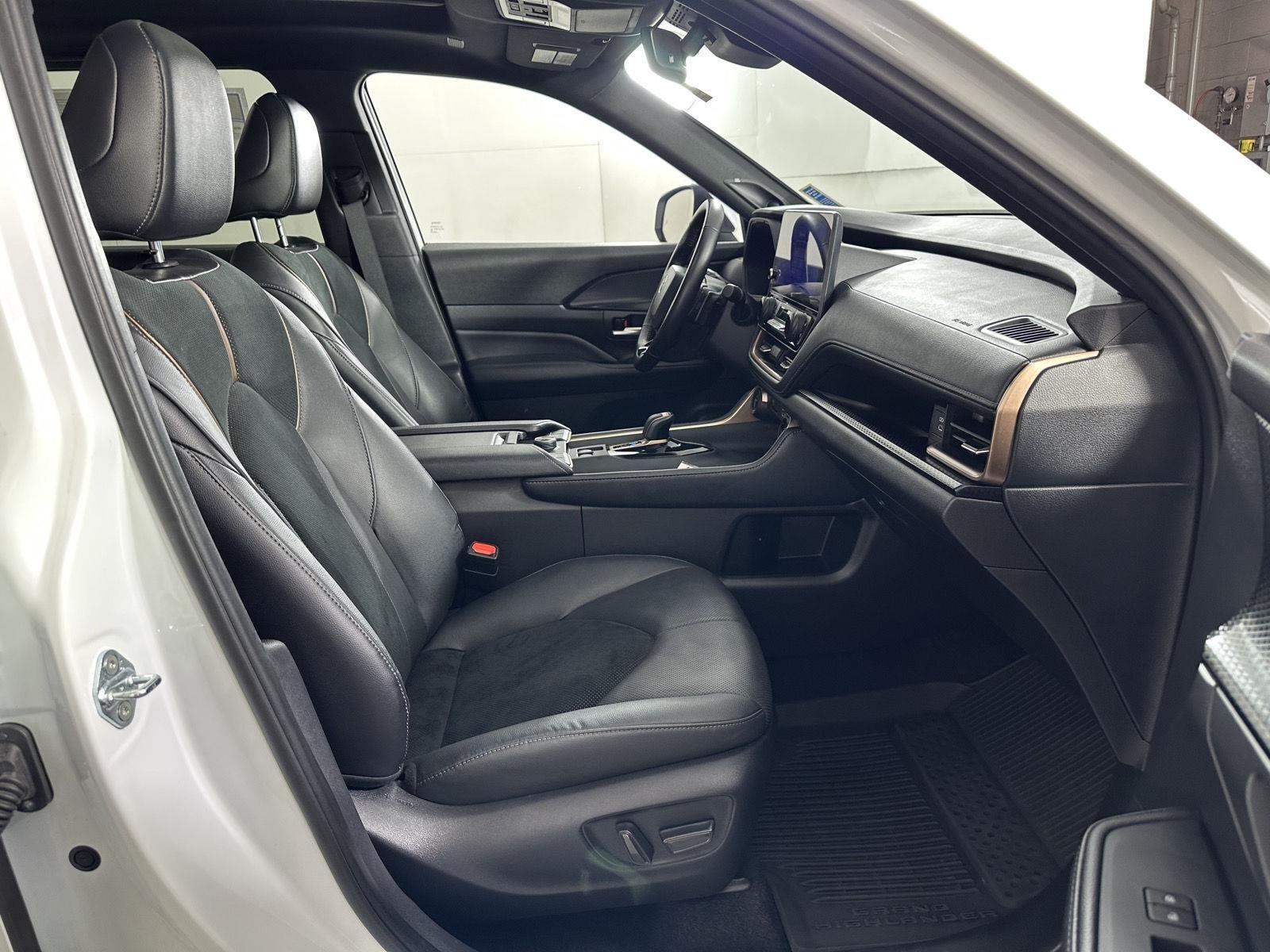 Used 2026 Wind Chill Pearl Toyota MAX Limited image 48