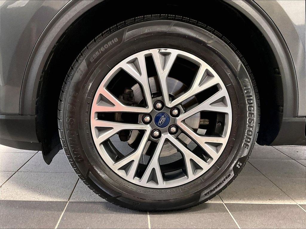 Used 2020 Gray Ford SEL image 7