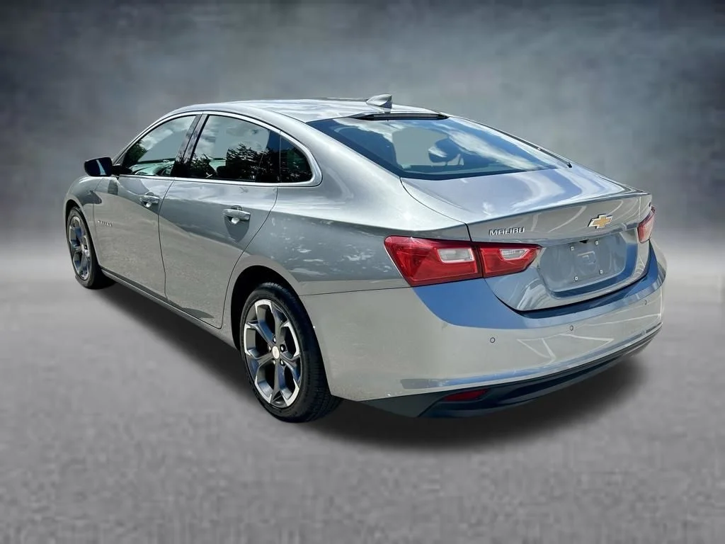 Used 2024 Gray Chevrolet LT image 8