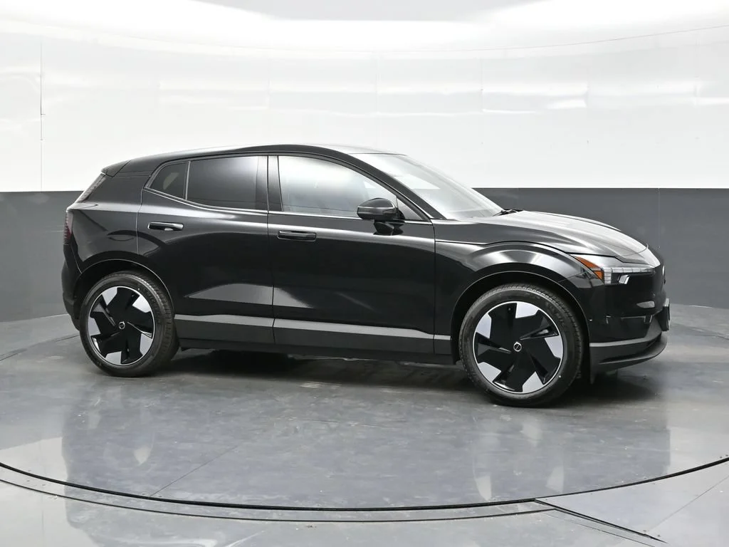New 2026 Black Volvo Twin Motor Performance Ultra image 8