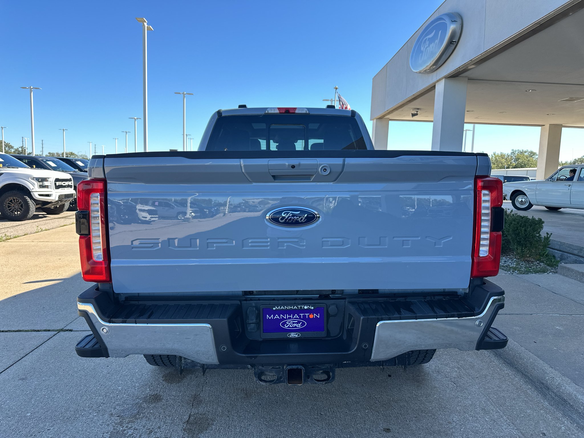 Used 2024 Glacier Gray Ford LARIAT image 15