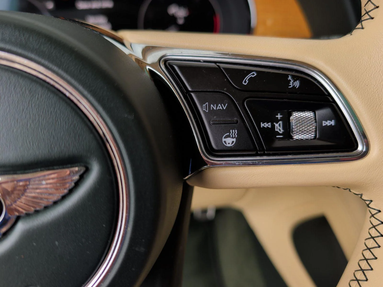 Used 2021 Apple Green Bentley Speed image 27