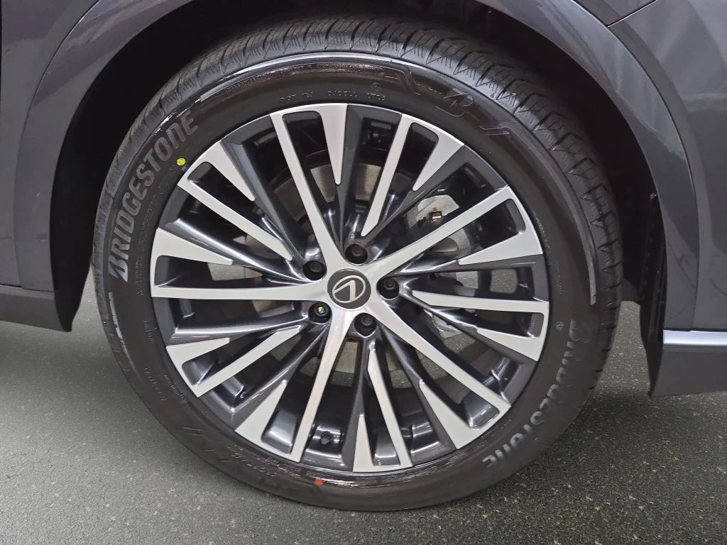 New 2026 Cloudburst Gray Lexus PREMIUM PLUS image 29