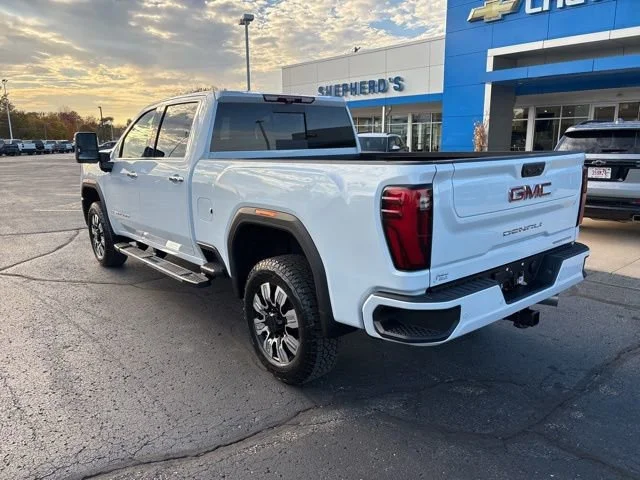 New 2026 Glacier White Tricoat GMC Denali image 5