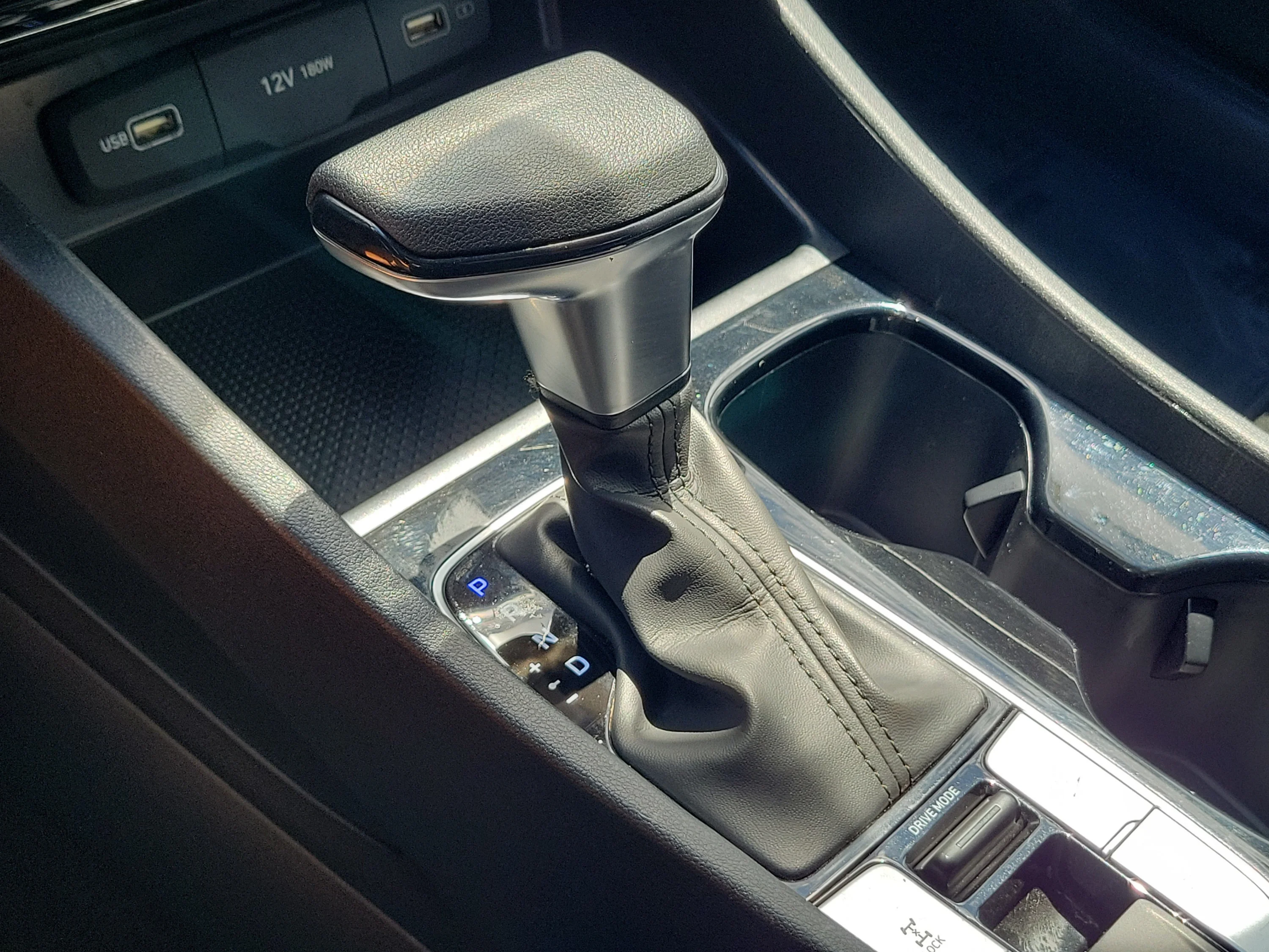 Used 2023 Hampton Gray Hyundai SEL image 30
