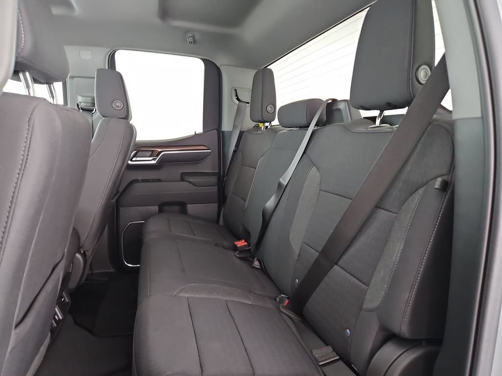 2023 Chevrolet Silverado 1500 LT - Photo 30