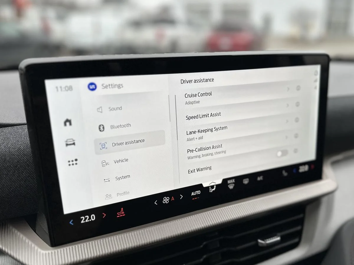New 2026 Blue Ford Active 200a Pkg image 18