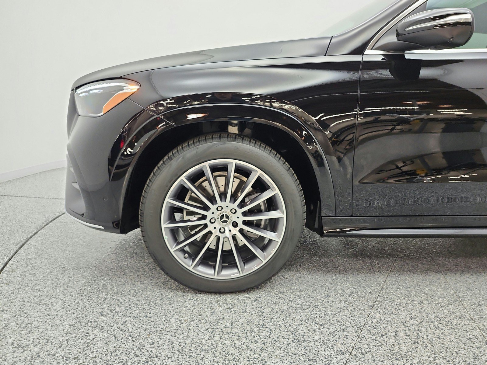 New 2026 Black Mercedes-Benz GLE 450 4MATIC® SUV image 45