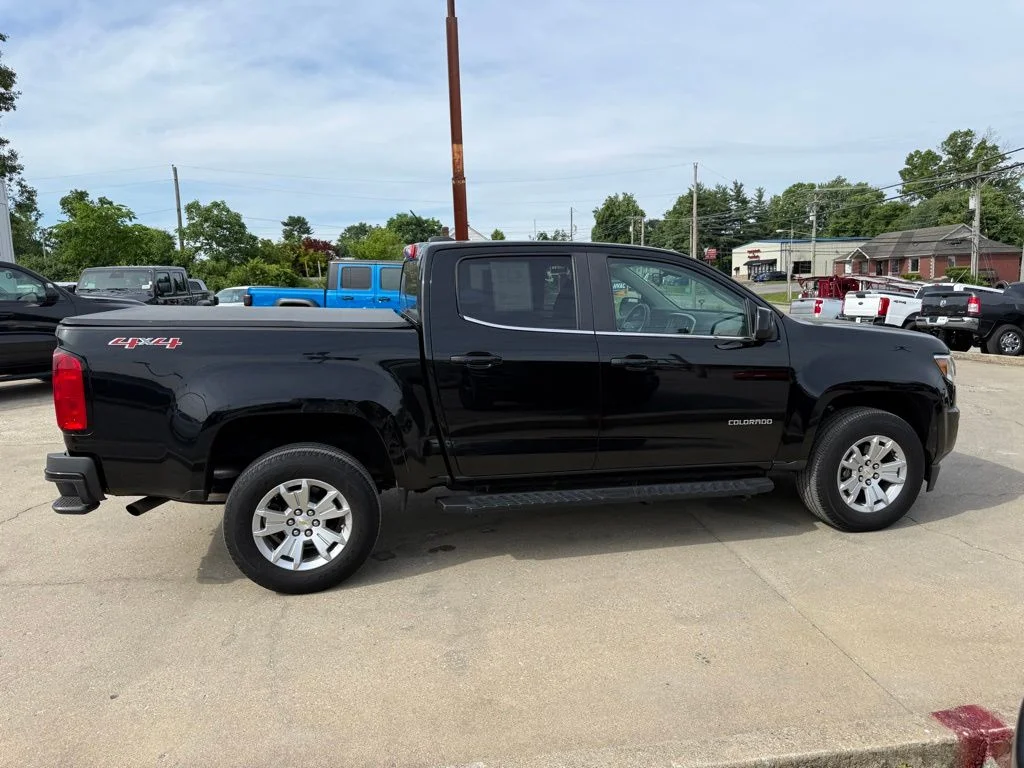 Used 2020 Black Chevrolet LT image 5