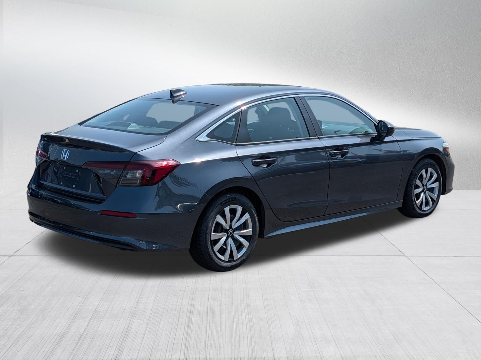 Used 2025 Meteorite Gray Metallic Honda LX image 7